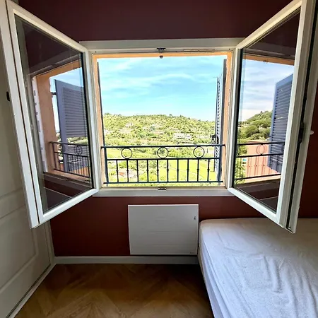 Apartmán Bellevue - Terrace, Golf & Pool Sainte-Maxime